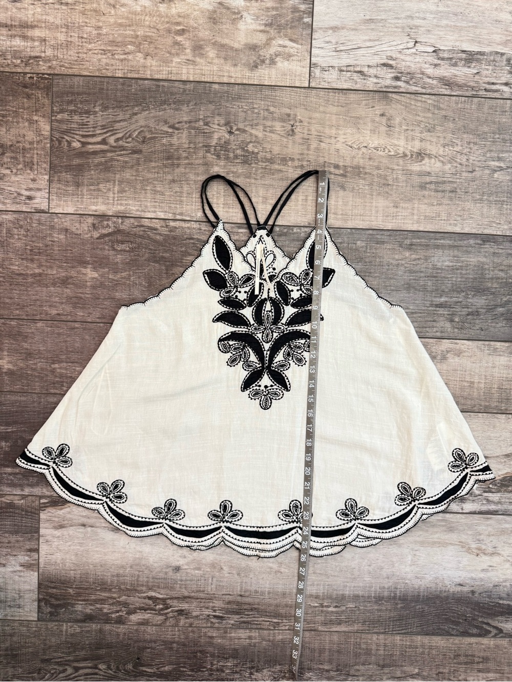 Anthropologie White Tank with Black Embroidered Floral Detail Sz Small - Picture 6 of 8